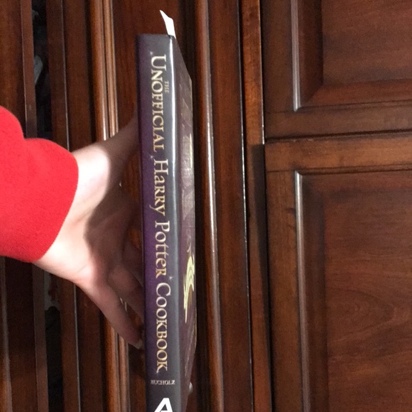 The Unofficial Harry Potter Cookbook - Picture 3 of 8
